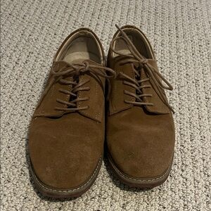 GH Bass & Co Men's Brown Suede Chukka Boots - Classic Lace-Up